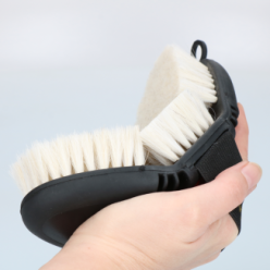 Brosse Flexible Brillante pour Chevaux par Excellent Horse